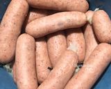 Foto langkah ke 5 dari resep Homemade Chicken Bratwurst.
