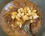 Foto langkah ke 5 dari resep Bistik Daging Kentang.