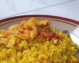 Foto langkah ke 35 dari resep Nasi goreng kunyit dan telur dadar.