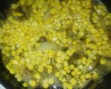 Foto del paso 2 de la receta: Arroz con crema choclo y cebolla
