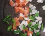 Foto del paso 2 de la receta: 🫑 ʜᴜᴇᴠᴏ ʀᴇᴠᴜᴇʟᴛᴏ 🍅