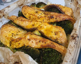 Foto del paso 2 de la receta: Salmón a la cúrcuma con verduras