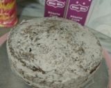 A picture of step 11 of Golden painted choc cake design.....