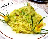Pas rețetă Spaghetti cu dovlecel, flori de dovlecel și șofran 3 fotografie