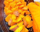 （菇王松露醬油）豬梅花豆皮紅薯筑前煮的食譜步驟4照片