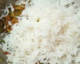 સેઝવાન ફ્રાઇડ રાઈસ (Schezwan Fried rice recipe in Gujarati) રેસીપી સ્ટેપ3ફોટો