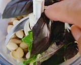 A picture of step 3 of Pesto alla Trapanese.