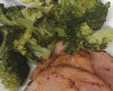 Foto del paso 6 de la receta: Brócoli a la sartén con lomo adobado