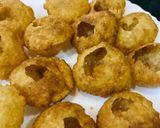 A picture of step 1 of Pani Puri.