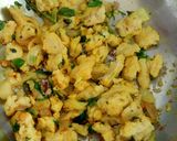 A picture of step 3 of Jhatpat bhujia.