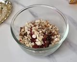 A picture of step 6 of Homemade paan in different style.