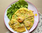 Foto langkah ke 4 dari resep Telur Dadar Udang.