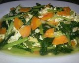 Foto langkah ke 3 dari resep Cah sawi telur wortel simple.