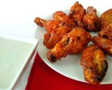 Foto del paso 10 de la receta: Alitas de pollo al horno con salsa Buffalo, acompañadas de salsa de queso azul