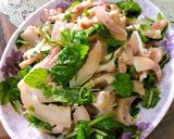 Hình bước làm 3 của món Tai heo bóp húng 🤤