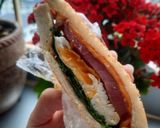 Hình bước làm 1 của món Bánh mỳ sandwich kẹp cho bữa sáng