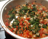 Foto del paso 4 de la receta: Potaje de garbanzos con espinacas y mejillones