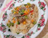 Foto langkah ke 5 dari resep Bihun Goreng Putih.