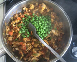 A picture of step 3 of Mushroom Veg Masala.