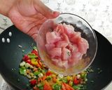 A picture of step 1 of Stir fry noodles.