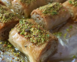 Foto del paso 8 de la receta: Rollitos de baklava con nueces y pistachos
