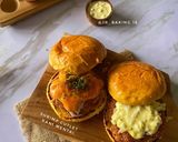 Foto langkah ke 11 dari resep Shrimp Cutlet Kani Mentai Burger & Shrimp Cutlet Egg Mayo Burger.