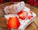 A picture of step 5 of Strawberry Ice cream.