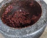 รูปขั้นตอนการทำที่ 3 ของ น้ำพริกดำ (เจ)