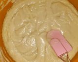 A picture of step 2 of Coffee cream and walnut cupcakes.