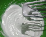 Foto langkah ke 7 dari resep Bolu Pisang Ambon 2 Telur.