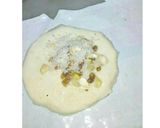 A picture of step 4 of Urad dal gujhiya.