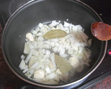 Foto del paso 2 de la receta: Jamoncitos de pollo en salsa con papas fritas