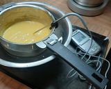 Une image de l'étape 5 de Tarte meringuée à la mandarine.