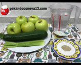 Foto del paso 1 de la receta: Sopa fría de manzana, apio y calabacín