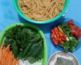 Foto langkah ke 2 dari resep Mie Gomak Medan.