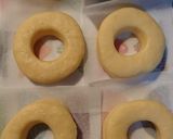 Foto langkah ke 4 dari resep Donut teknik autolisis.