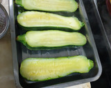 Foto del paso 1 de la receta: Zapallo italiano Relleno Vegetariano