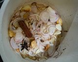 Gambar langkah 1 resipi 21:9:26 - Ayam masak kurma.