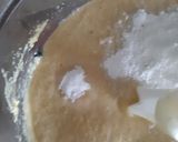 A picture of step 3 of Banana Cake with poppy seeds.