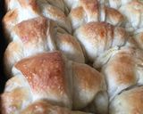 Foto del paso 6 de la receta: Medialunas de manteca