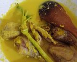Foto langkah ke 5 dari resep Ayam Bumbu Kuning.
