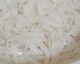 Foto langkah ke 1 dari resep Kwetiau goreng simple.