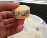 Foto del paso 7 de la receta: Alfajores de maicena y dulce de leche