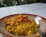 Foto langkah ke 35 dari resep Nasi goreng kunyit dan telur dadar.