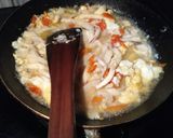 Foto langkah ke 3 dari resep Oseng jamur sawi telor.