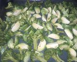 Foto del paso 1 de la receta: Repollitos de Bruselas y Brócoli asados