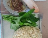 Foto langkah ke 1 dari resep Mie basah goreng.