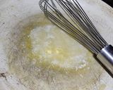 Foto del paso 2 de la receta: Empanadas rellenas de pollo con salsa bechamel y masa integral con semillas casera