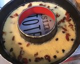 Une image de l'étape 3 de Couronne de semoule aux fruits secs et baies.