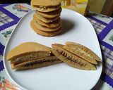 Foto langkah ke 3 dari resep Dorayaki coklat keju.